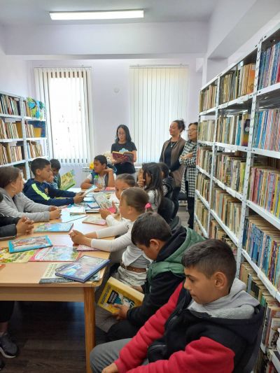 "Походът на книгите" 2025 г. - ОУ Христо Ботев - Юнаците